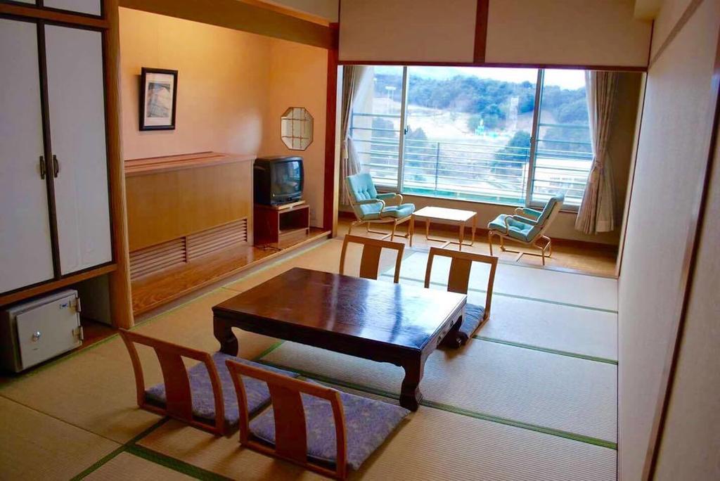 Hotel Green Squalle Sekigane Kurayoshi Exterior foto